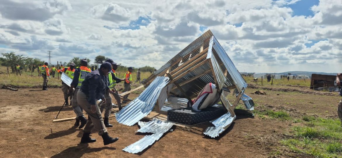  Several families left homeless as shacks are torn down in Joburg