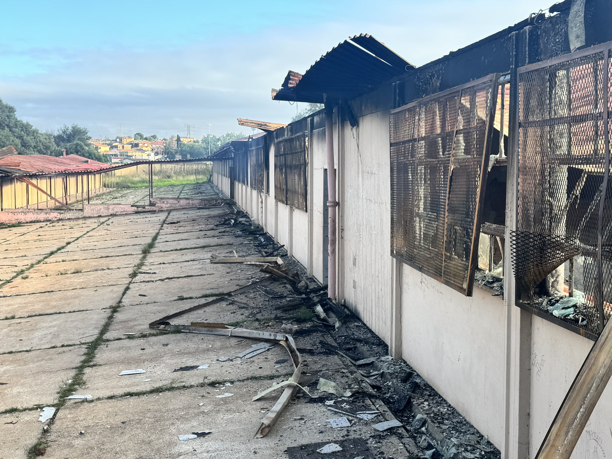 Blaze at Joburg school disrupts teaching as second term resumes