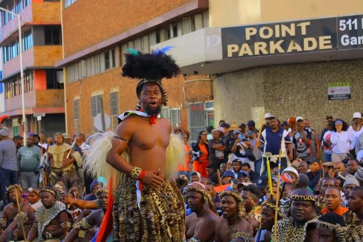 Fears of xenophobic violence rise as undocumented migrants face 30 June deadline