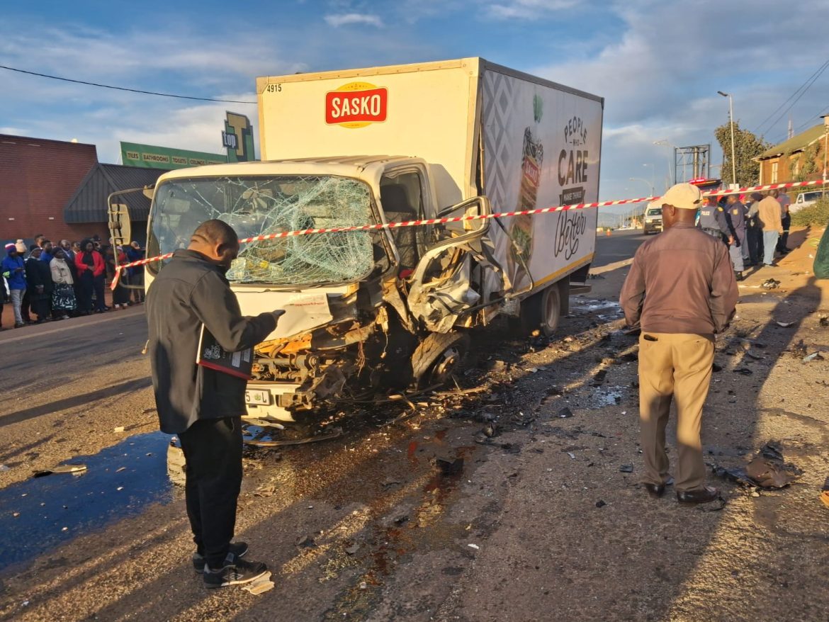 Two killed in devastating crash between sedan and bakery truck in Limpopo