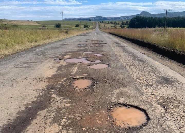 Legal expert Nthabiseng Dubazana has explained what motorists can do when a pothole causes an accident and injury.
