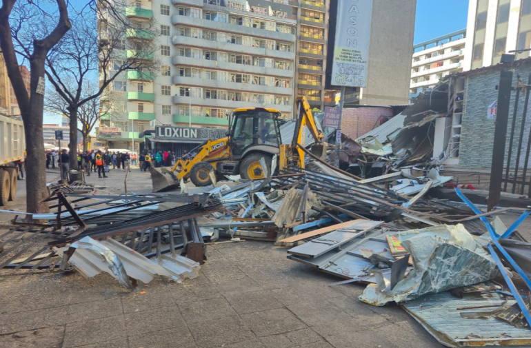 Illegal shops outside Johannesburg's Marble Towers demolished