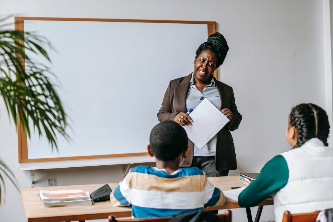 South Africa is losing 6000 teachers a year, and parents are feeling it in the classroom