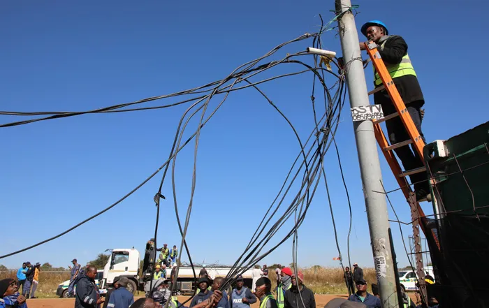 Alexandra residents urged to pay for electricity or face continued power cuts