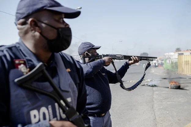 KZN police accused of being in cahoots with criminal syndicates and killing suspects before claiming self-defence
