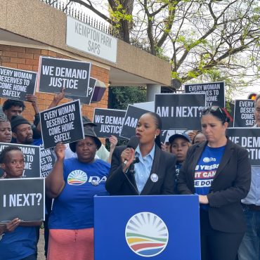 R500K reward up for grabs as DA joins search for Ekurhuleni murder suspects