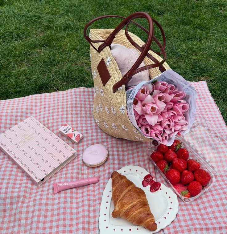 Spring is here: The fashion, home and lifestyle trends taking over Johannesburg