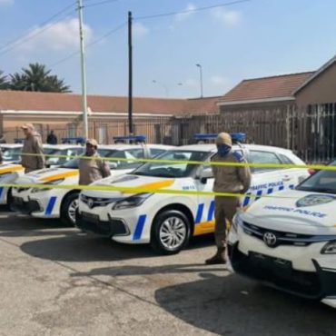 EXCLUSIVE: West Rand traffic cops fear for their safety as they are forced to work without firearms