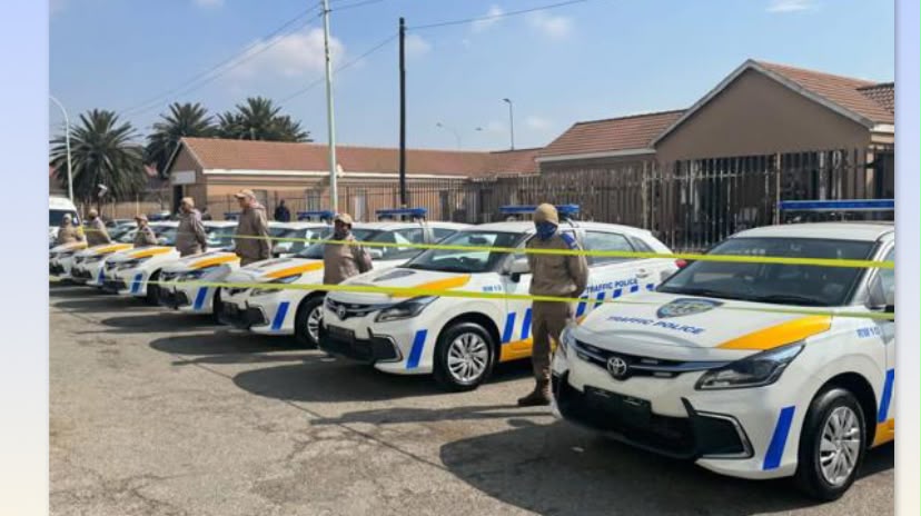 EXCLUSIVE: West Rand traffic cops fear for their safety as they are forced to work without firearms